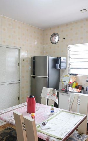 Casa à venda com 190m², 4 quartos e 2 vagasCozinha 