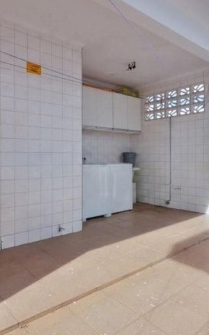 Casa para alugar com 220m², 5 quartos e 4 vagasÁrea de serviço