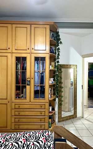 Casa à venda com 68m², 2 quartos e 1 vaga