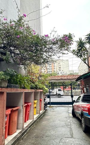 Casa à venda com 68m², 2 quartos e 1 vaga