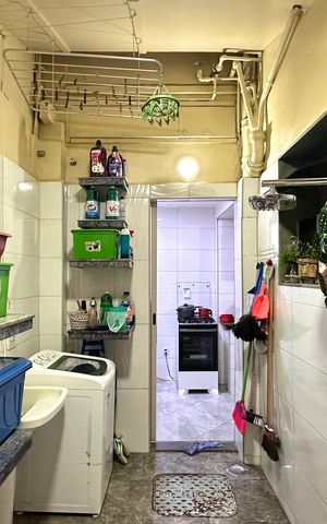 Casa à venda com 68m², 2 quartos e 1 vaga