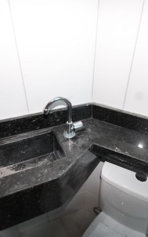 Apartamento para alugar com 55m², 2 quartos e sem vagaBanheiro