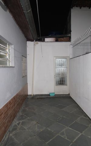 Casa à venda com 75m², 2 quartos e 2 vagasÁrea de Serviço