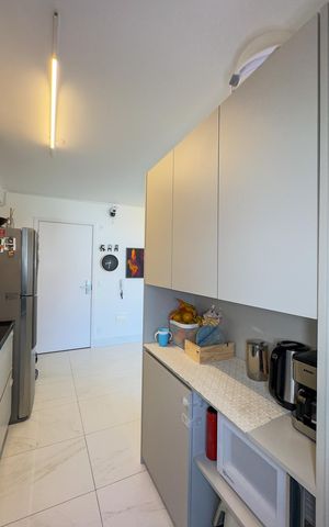 Apartamento à venda com 66m², 2 quartos e 2 vagasCozinha e Área de Serviço