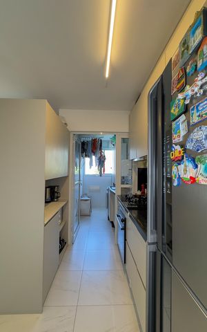 Apartamento à venda com 66m², 2 quartos e 2 vagasCozinha e Área de Serviço