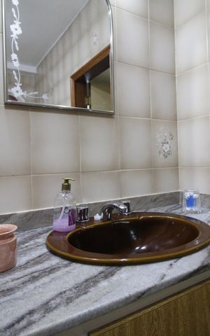 Casa de condomínio à venda com 426m², 3 quartos e 3 vagasBanheiro 2