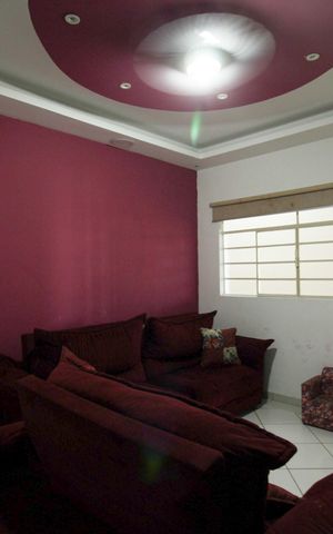 Casa à venda com 450m², 4 quartos e 4 vagas Casa à venda com 450m², 4 quartos e 4 vagasSala