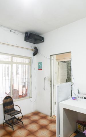 Casa à venda com 450m², 4 quartos e 4 vagas Casa à venda com 450m², 4 quartos e 4 vagasQuarto