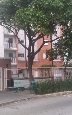Apartamento para alugar com 47m², 2 quartos e 1 vaga Apartamento para alugar com 47m², 2 quartos e 1 vagaFachada