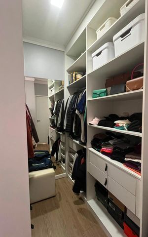 Apartamento à venda com 63m², 2 quartos e 1 vaga Apartamento à venda com 63m², 2 quartos e 1 vagaCloset