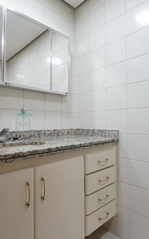 Apartamento para alugar com 105m², 3 quartos e 1 vagaSuíte
