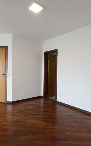 Apartamento para alugar com 105m², 3 quartos e 1 vagaSala