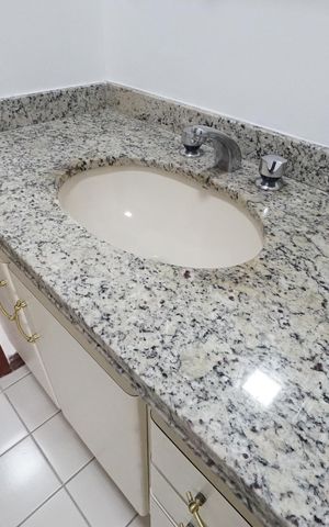 Apartamento para alugar com 105m², 3 quartos e 1 vagaBanheiro