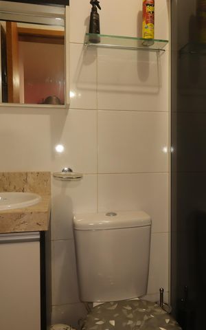 Casa de condomínio à venda com 115m², 3 quartos e 2 vagasBanheiro da Suíte