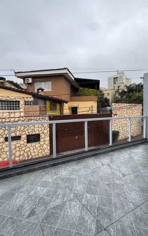Casa para alugar com 120m², 3 quartos e 1 vaga Casa para alugar com 120m², 3 quartos e 1 vagaSacada