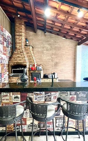 Casa à venda com 90m², 4 quartos e 3 vagas Casa à venda com 90m², 4 quartos e 3 vagasChurrasqueira