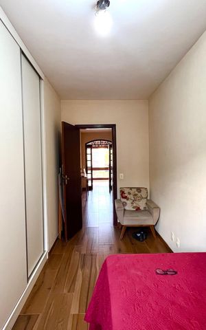 Casa à venda com 90m², 4 quartos e 3 vagas Casa à venda com 90m², 4 quartos e 3 vagasQuarto 4
