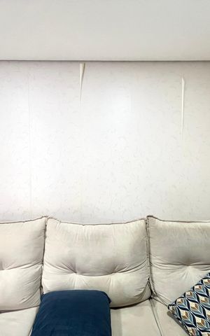Casa à venda com 90m², 4 quartos e 3 vagas Casa à venda com 90m², 4 quartos e 3 vagasSala