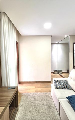 Casa à venda com 90m², 4 quartos e 3 vagas Casa à venda com 90m², 4 quartos e 3 vagasSala