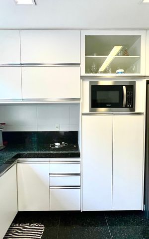 Casa à venda com 90m², 4 quartos e 3 vagas Casa à venda com 90m², 4 quartos e 3 vagasCozinha