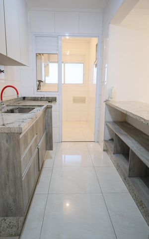 Apartamento para alugar com 72m², 3 quartos e 2 vagasCozinha e Área de Serviço
