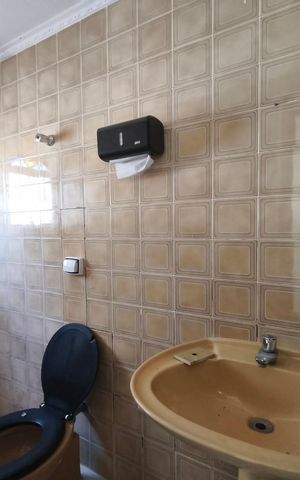 Casa para alugar com 250m², 4 quartos e 4 vagasBanheiro de serviço