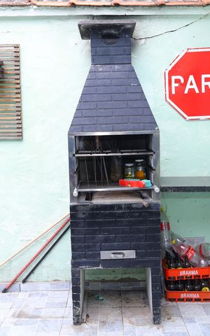 Casa para alugar com 65m², 2 quartos e sem vagaÁrea de Serviço - com churrasqueira