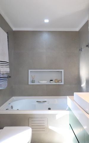 Apartamento à venda com 192m², 3 quartos e 2 vagasBanheiro da Suíte