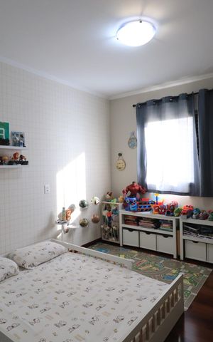 Apartamento à venda com 192m², 3 quartos e 2 vagasQuarto 2