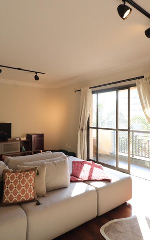 Apartamento à venda com 192m², 3 quartos e 2 vagasSala