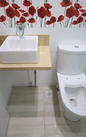 Apartamento à venda com 72m², 3 quartos e 2 vagasBanheiro da Suíte 1