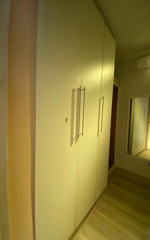Casa para alugar com 380m², 2 quartos e sem vaga Casa para alugar com 380m², 2 quartos e sem vagaCloset