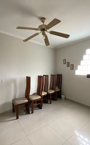 Casa para alugar com 380m², 2 quartos e sem vaga Casa para alugar com 380m², 2 quartos e sem vagaSala