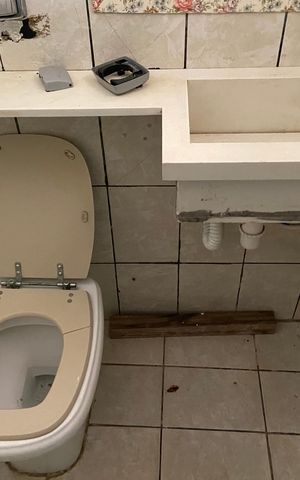 Casa para alugar com 380m², 2 quartos e sem vaga Casa para alugar com 380m², 2 quartos e sem vagaBanheiro