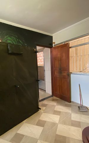 Casa para alugar com 380m², 2 quartos e sem vaga Casa para alugar com 380m², 2 quartos e sem vagaQuarto