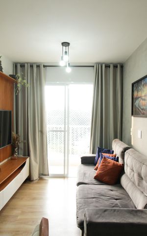 Apartamento à venda com 49m², 2 quartos e 1 vaga Apartamento à venda com 49m², 2 quartos e 1 vagaSala