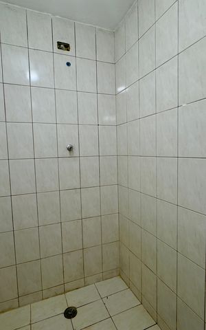Casa à venda com 65m², 2 quartos e 1 vaga Casa à venda com 65m², 2 quartos e 1 vagaBanheiro 1