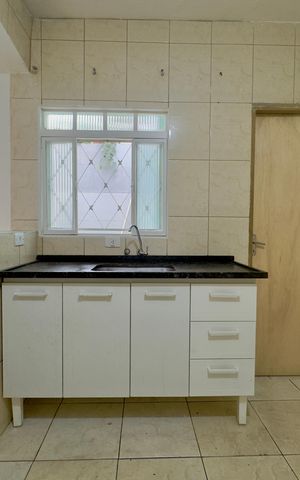 Casa à venda com 65m², 2 quartos e 1 vaga Casa à venda com 65m², 2 quartos e 1 vagaCozinha