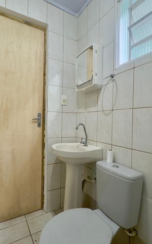 Casa à venda com 65m², 2 quartos e 1 vaga Casa à venda com 65m², 2 quartos e 1 vagaBanheiro 2