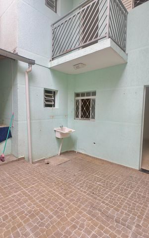 Casa à venda com 65m², 2 quartos e 1 vaga Casa à venda com 65m², 2 quartos e 1 vagaÁrea de Serviço