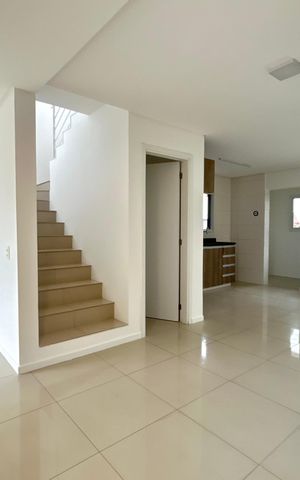 Casa para alugar com 135m², 3 quartos e 1 vaga Casa para alugar com 135m², 3 quartos e 1 vagaSala