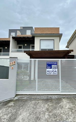 Casa para alugar com 135m², 3 quartos e 1 vaga Casa para alugar com 135m², 3 quartos e 1 vagaFachada