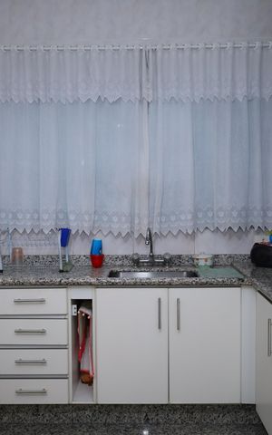 Casa à venda com 328m², 3 quartos e 8 vagasCozinha