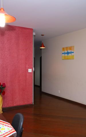 Casa à venda com 328m², 3 quartos e 8 vagasSala