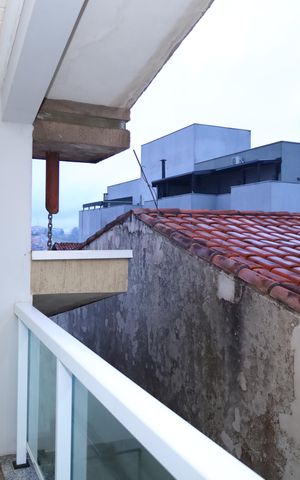 Casa à venda com 328m², 3 quartos e 8 vagasSótão - Varanda