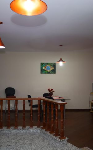 Casa à venda com 328m², 3 quartos e 8 vagasCozinha