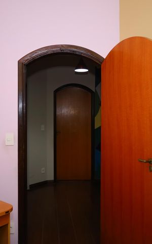 Casa à venda com 328m², 3 quartos e 8 vagasQuarto 1