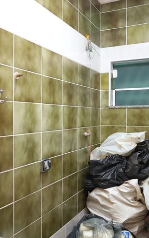 Casa à venda com 328m², 3 quartos e 8 vagasBanheiro 3