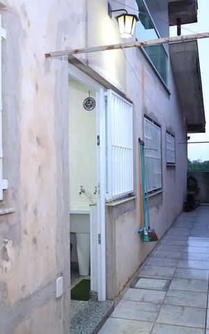 Casa à venda com 328m², 3 quartos e 8 vagasCorredor