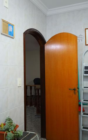 Casa à venda com 328m², 3 quartos e 8 vagasÁrea de Serviço